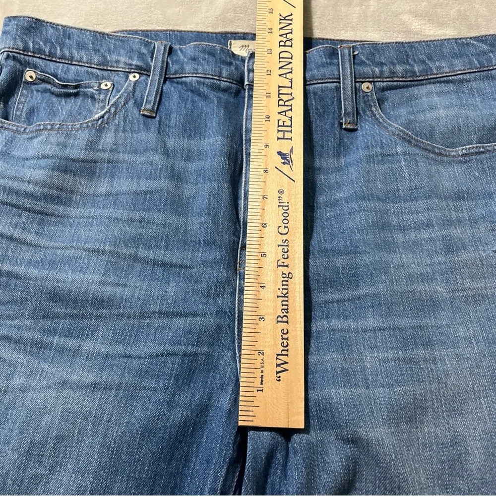 Madewell 34 Classic Straight Jean Medium Wash High Rise Denim Distressed - Picture 6 of 13